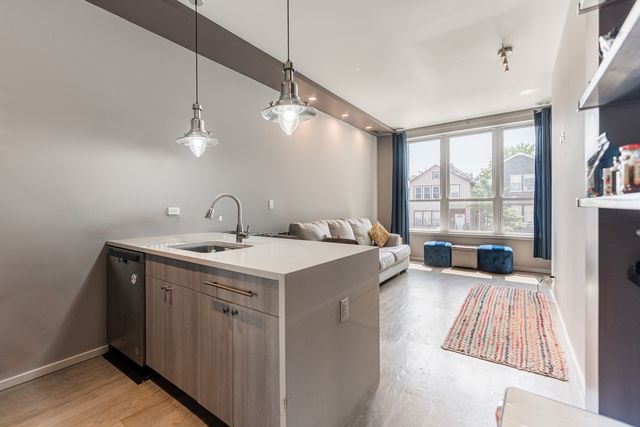 2108 W 18th Place 2, Chicago, IL 60608