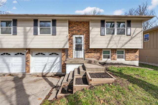 600 NE 114th Street, Kansas City, MO 64155