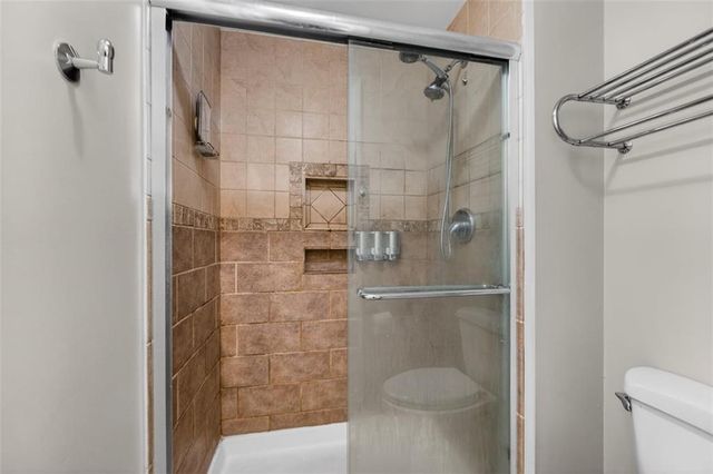 600 NE 114th Street, Kansas City, MO 64155