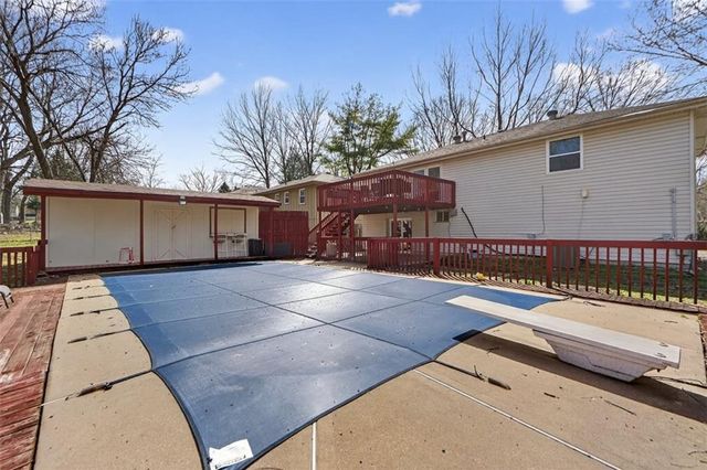 600 NE 114th Street, Kansas City, MO 64155