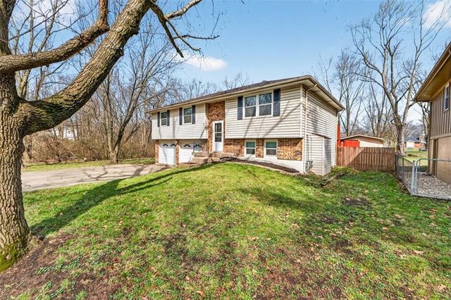 600 NE 114th Street, Kansas City, MO 64155