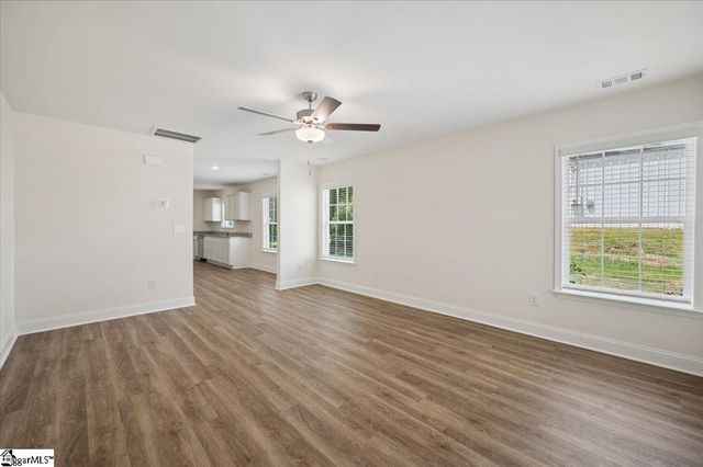 438 N Forest Street, Spartanburg, SC 29303