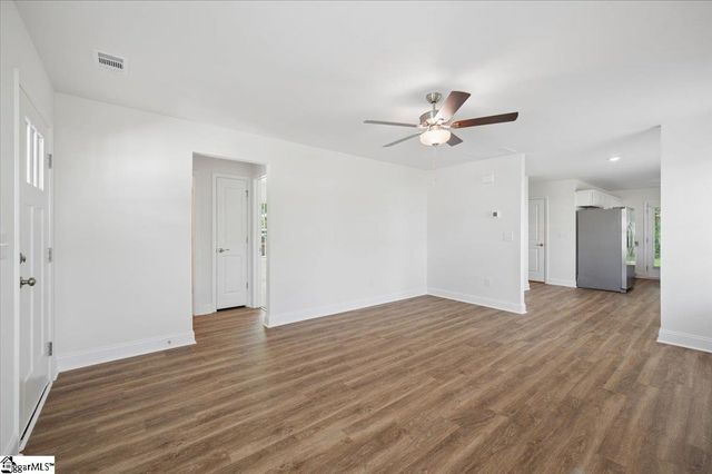 438 N Forest Street, Spartanburg, SC 29303