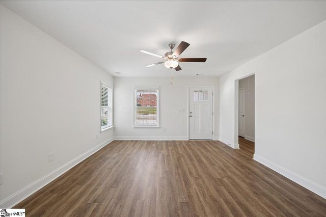 438 N Forest Street, Spartanburg, SC 29303