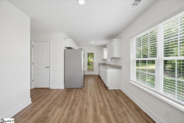 438 N Forest Street, Spartanburg, SC 29303