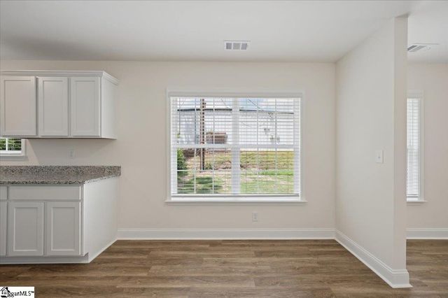 438 N Forest Street, Spartanburg, SC 29303