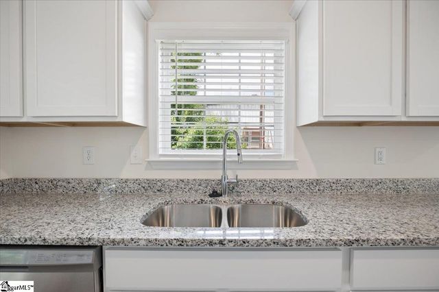 438 N Forest Street, Spartanburg, SC 29303
