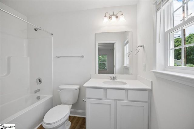 438 N Forest Street, Spartanburg, SC 29303