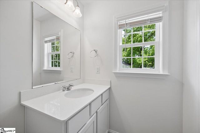 438 N Forest Street, Spartanburg, SC 29303