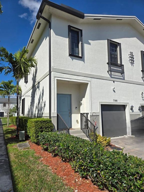 1166 SW 7th Avenue, Florida City, FL 33034
