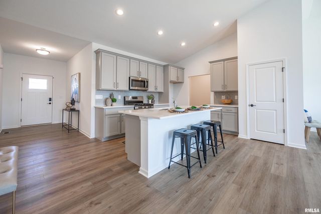 Lot 8 Faiths Way, Bettendorf, IA 52722