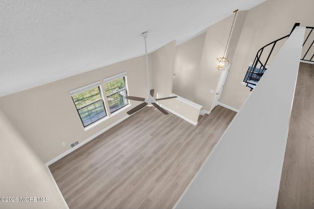 105 Larkspur Lane, Jackson, NJ 08527