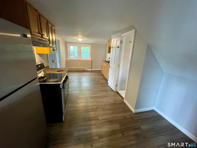 31 Grand Street, New London, CT 06320