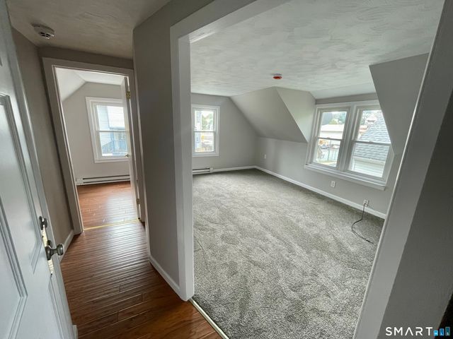 31 Grand Street, New London, CT 06320