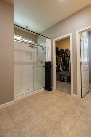 2228 Gallery Dr, Riverbank, CA 95367