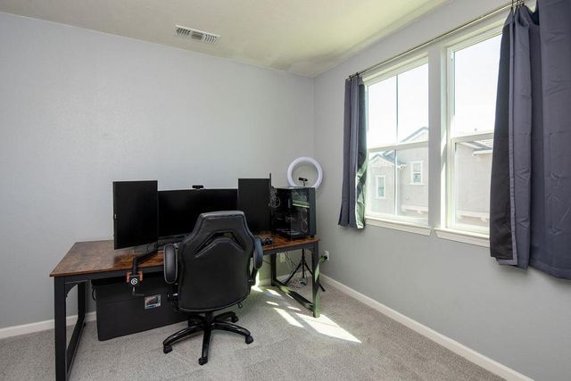 2228 Gallery Dr, Riverbank, CA 95367