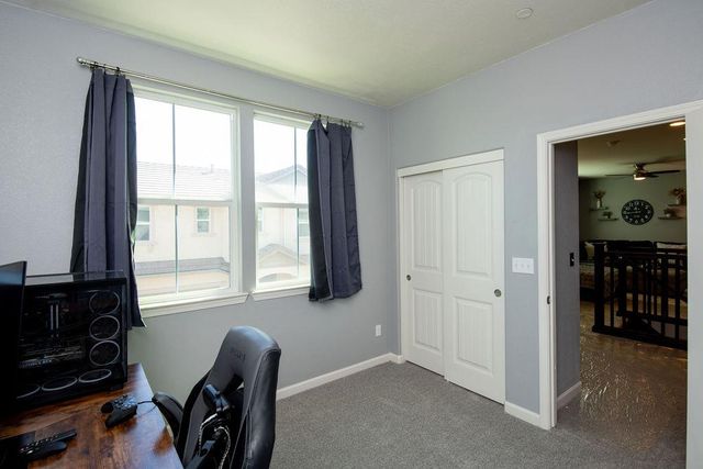 2228 Gallery Dr, Riverbank, CA 95367