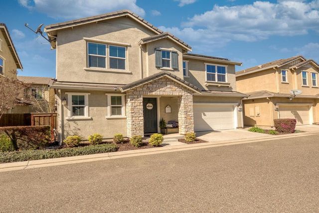 2228 Gallery Dr, Riverbank, CA 95367