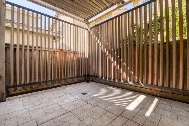 2228 Gallery Dr, Riverbank, CA 95367