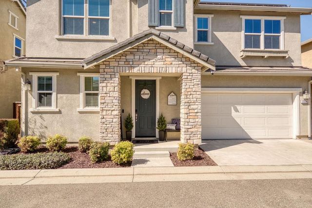 2228 Gallery Dr, Riverbank, CA 95367