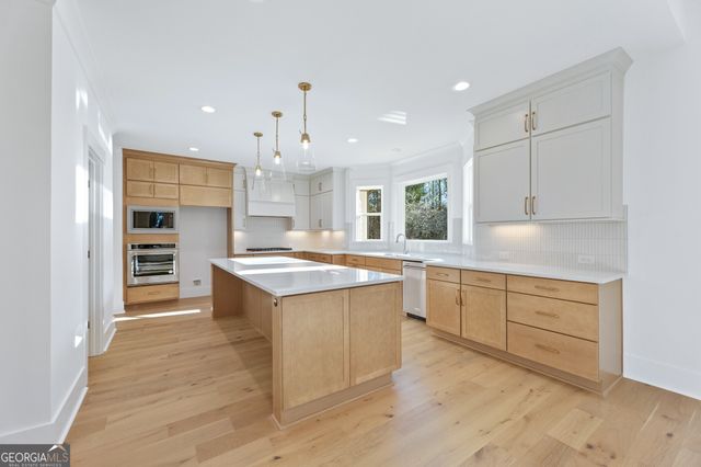 2410 Glade Overlook, Cumming, GA 30041