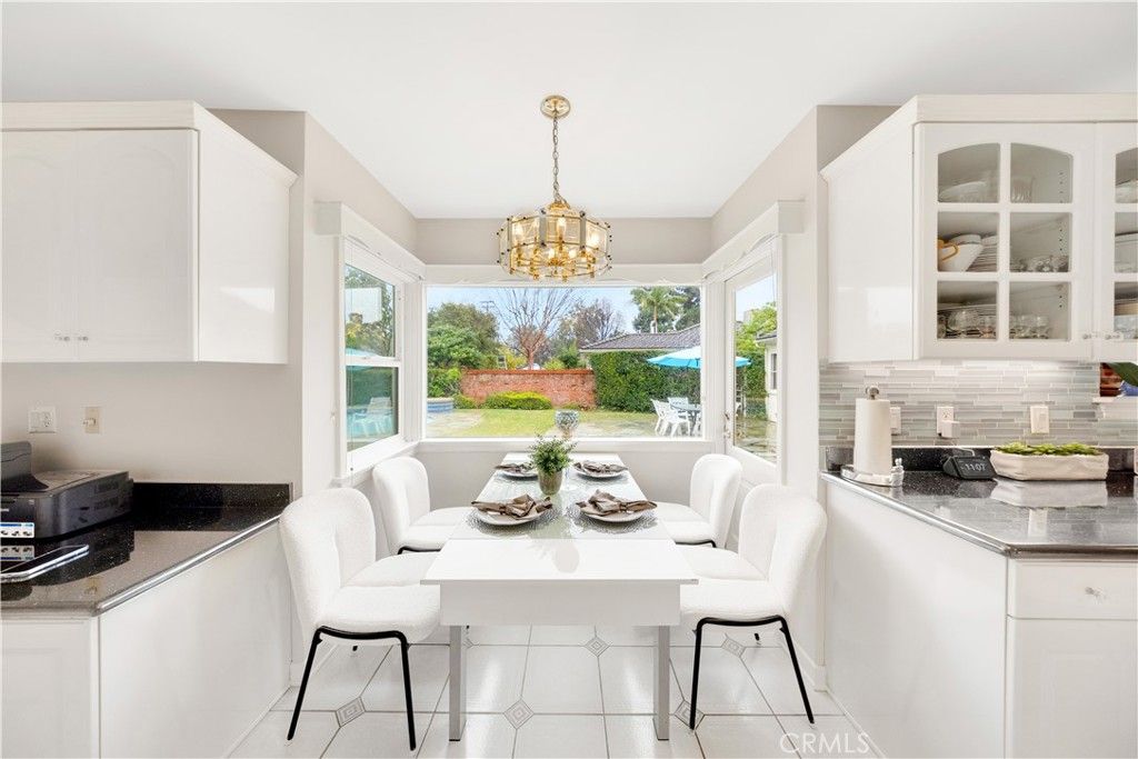 Image 19 of property listing at 2835 Devonport, San Marino, CA 91108