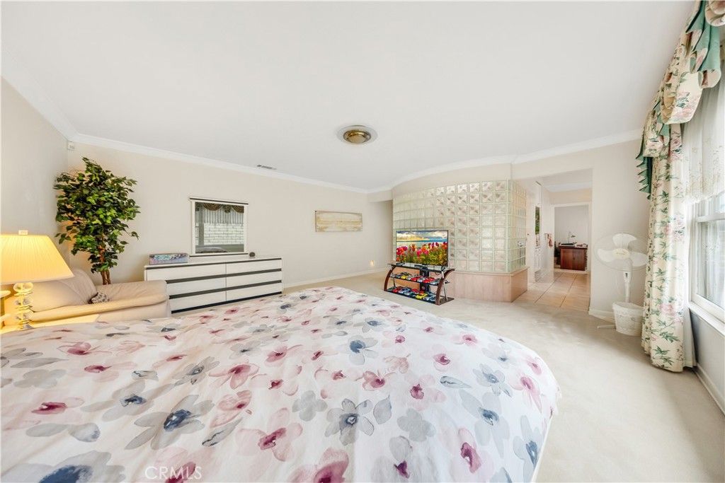 Image 38 of property listing at 2835 Devonport, San Marino, CA 91108