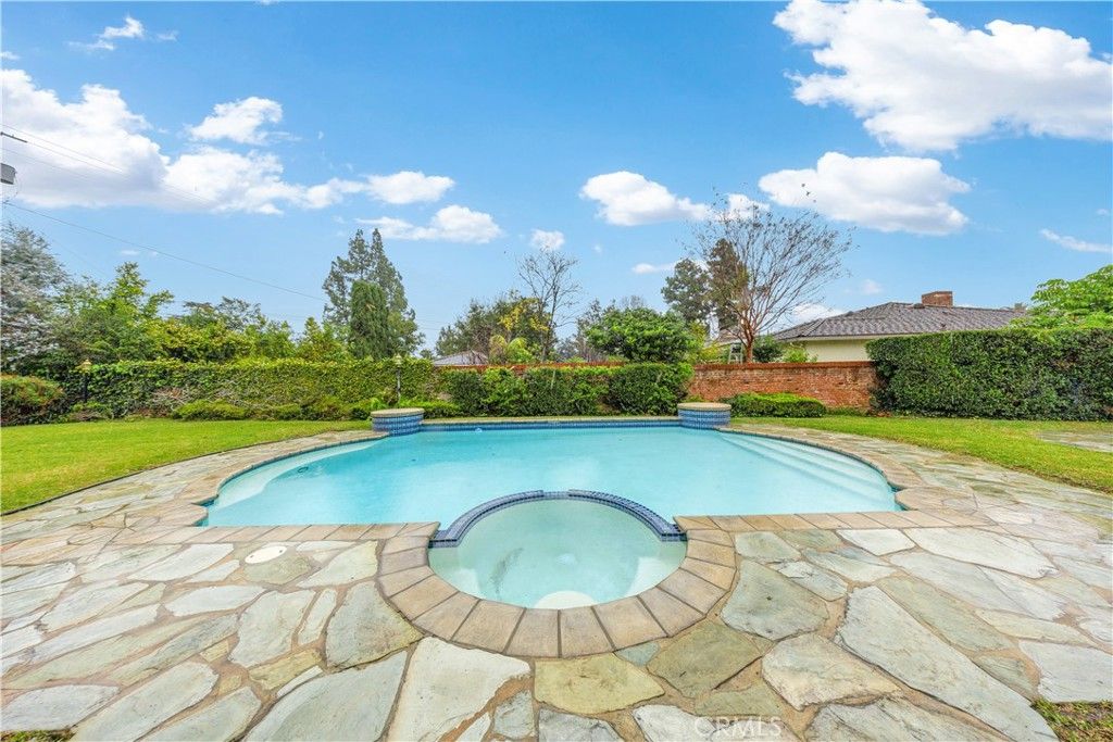 Image 41 of property listing at 2835 Devonport, San Marino, CA 91108