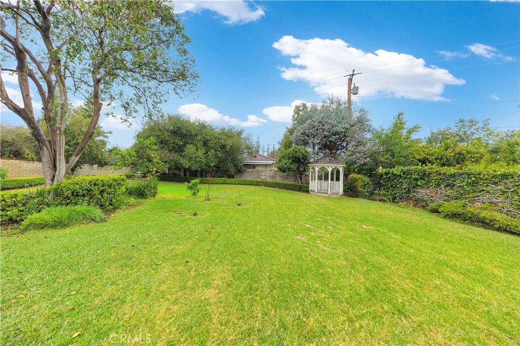 Image 44 of property listing at 2835 Devonport, San Marino, CA 91108