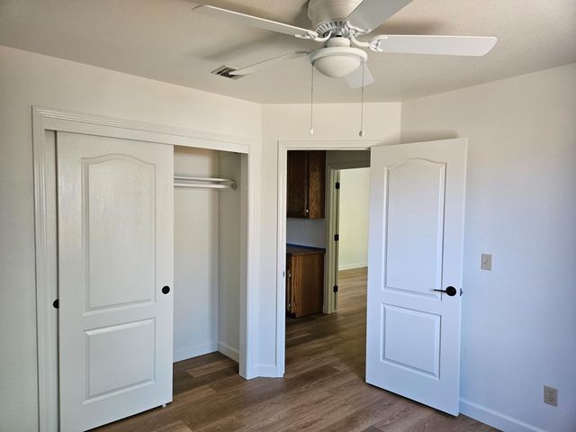 2420 Oakbrook Dr, Yuba City, CA 95993