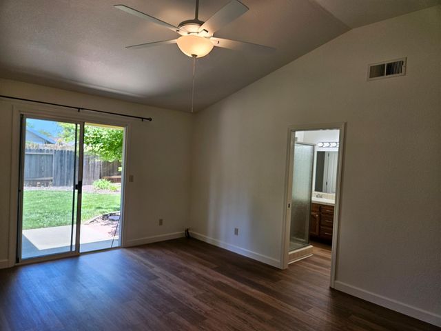 2420 Oakbrook Dr, Yuba City, CA 95993