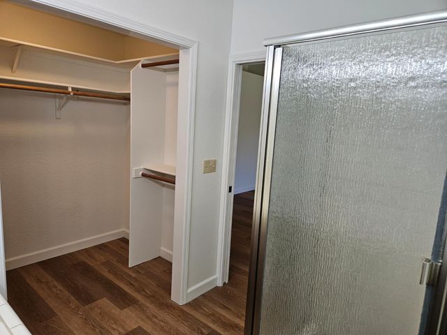 2420 Oakbrook Dr, Yuba City, CA 95993