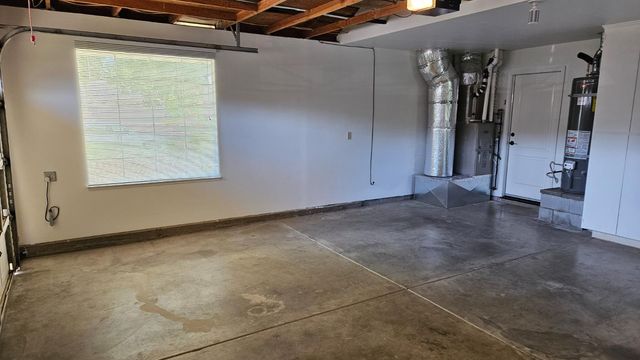 2420 Oakbrook Dr, Yuba City, CA 95993