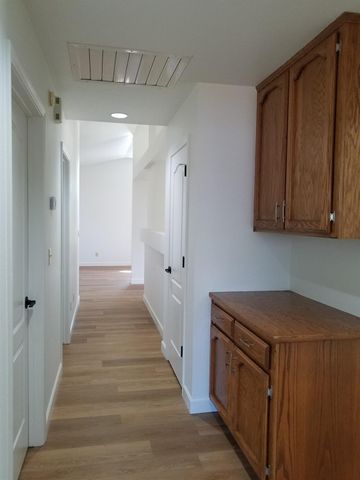 2420 Oakbrook Dr, Yuba City, CA 95993