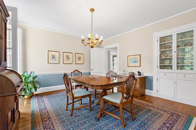 8 Oakmount Circle, Lexington, MA 02420