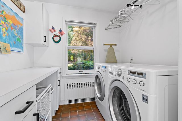 8 Oakmount Circle, Lexington, MA 02420