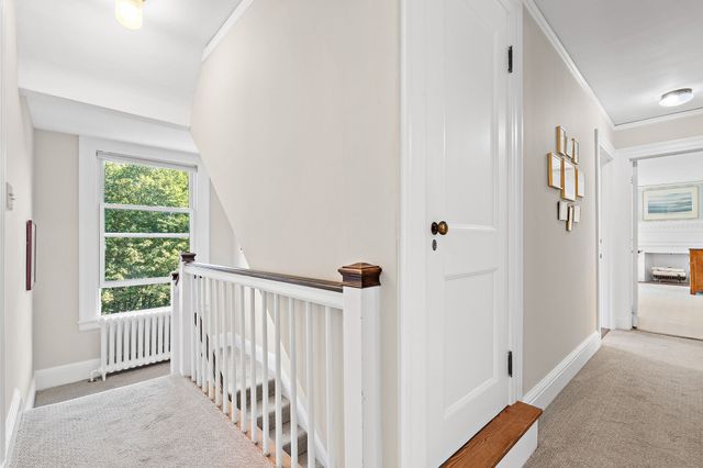 8 Oakmount Circle, Lexington, MA 02420