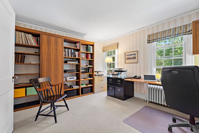 8 Oakmount Circle, Lexington, MA 02420