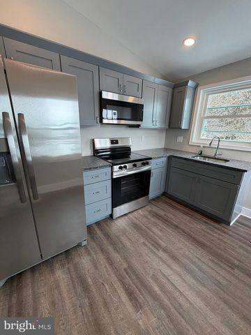 41 W RELIANCE RD, Telford, PA 18969