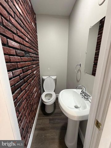 41 W RELIANCE RD, Telford, PA 18969