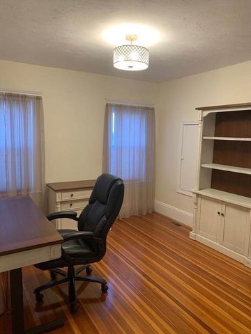 348 School Street 348, Watertown, MA 02472