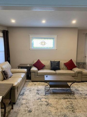 348 School Street 348, Watertown, MA 02472