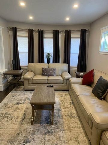 348 School Street 348, Watertown, MA 02472