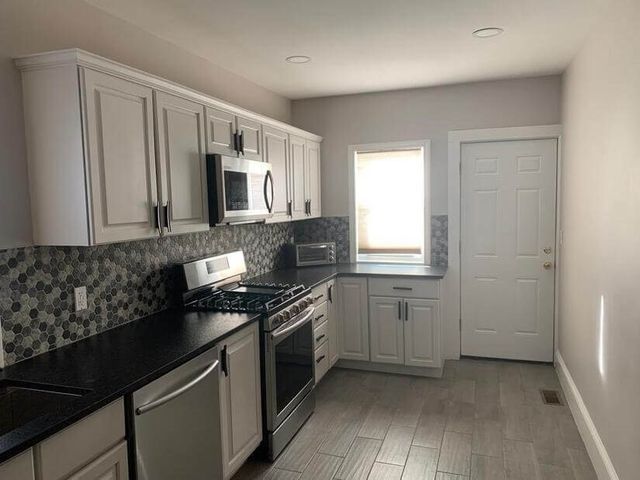 348 School Street 348, Watertown, MA 02472