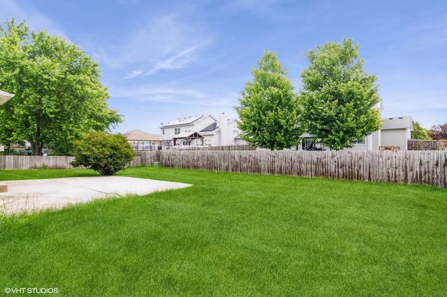 3452 Basswood Lane, Dekalb, IL 60115