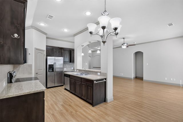 204 Saxon Street, Waxahachie, TX 75165