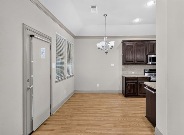 204 Saxon Street, Waxahachie, TX 75165