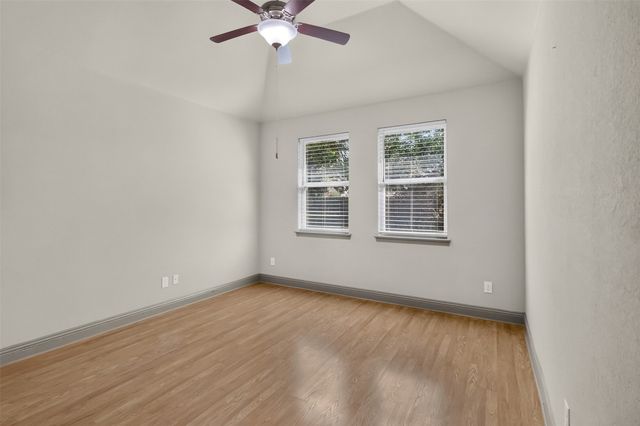 204 Saxon Street, Waxahachie, TX 75165