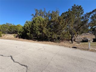 5001 Arrowhead DR, Lago Vista, TX 78645