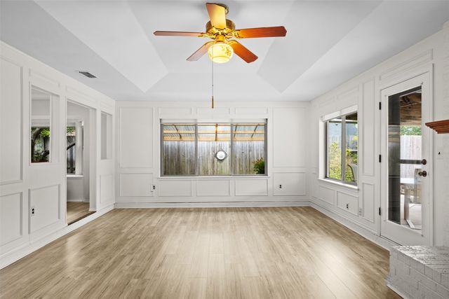 1409 Circle Lane, Bedford, TX 76022